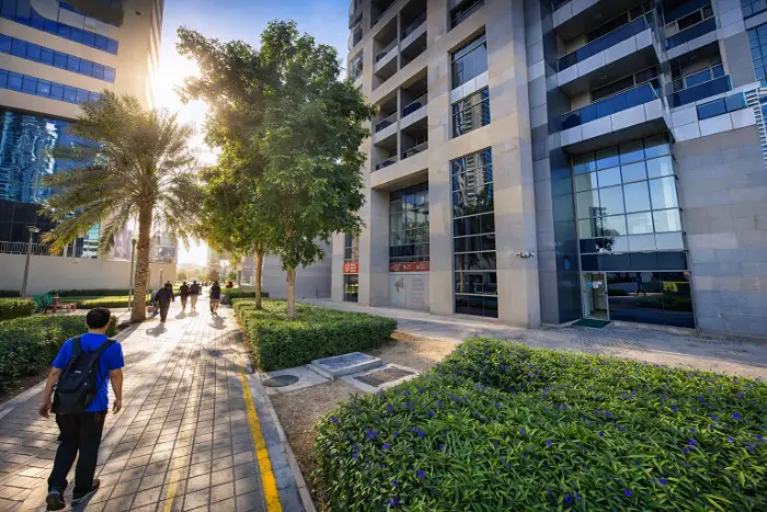 speak english institute at jumeirah lakes towers