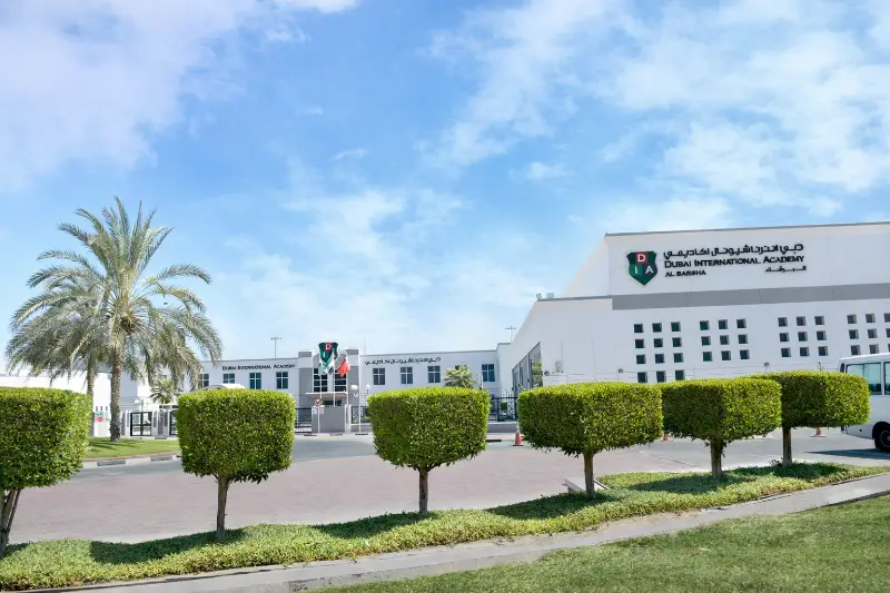 dubai international academy ranked by svarna